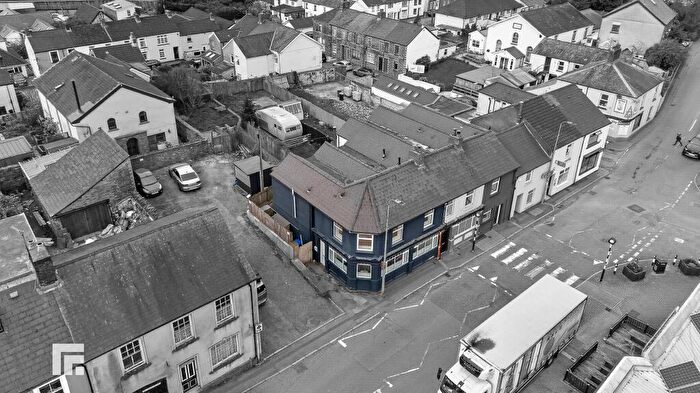 4 Bedroom End Of Terrace House For Sale In The Mews Merthyr Road Tongwynlais Cardiff, CF15