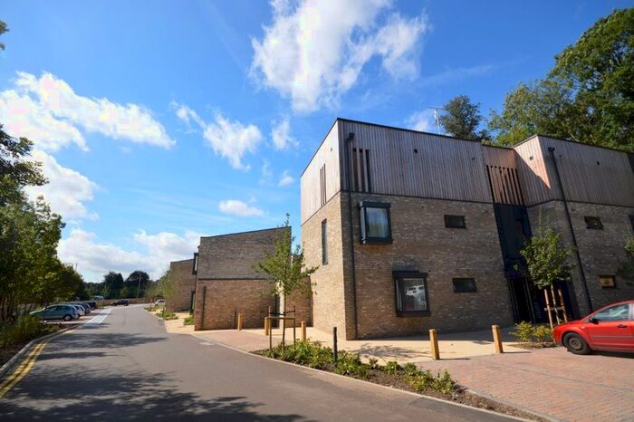 1 Bedroom Flat To Rent In Clock House Gardens, Welwyn, AL6