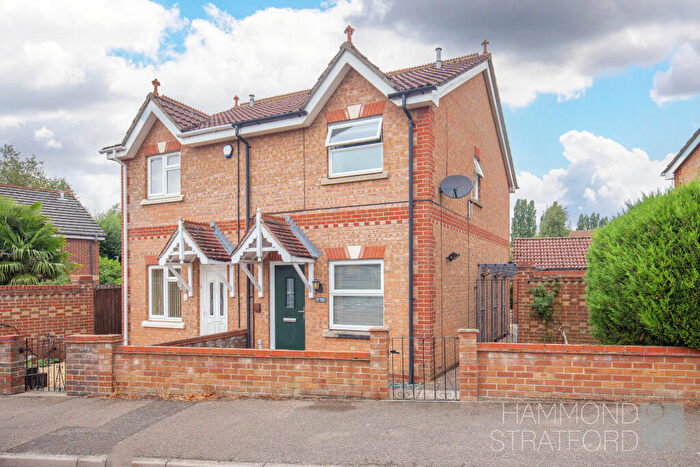 2 Bedroom Semi-Detached House For Sale In Bulrush Close, Horsford, NR10