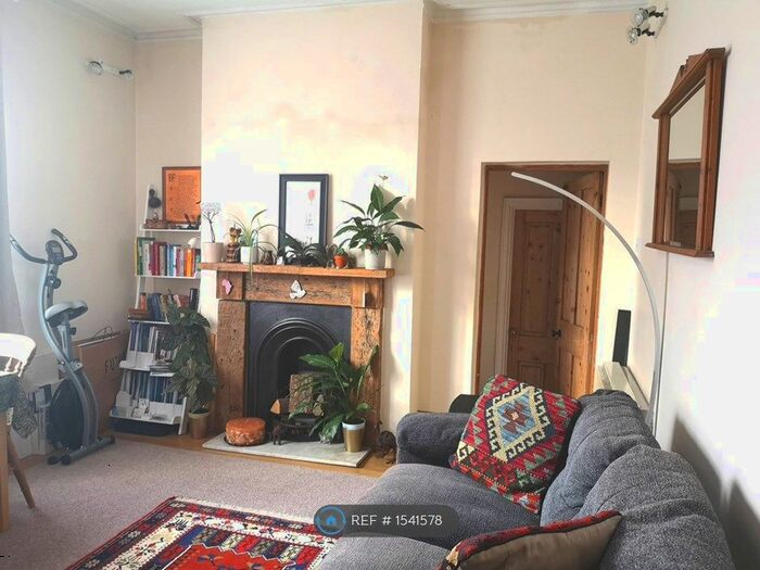 1 Bedroom Flat To Rent In Montacute Road, Tunbridge Wells, TN2