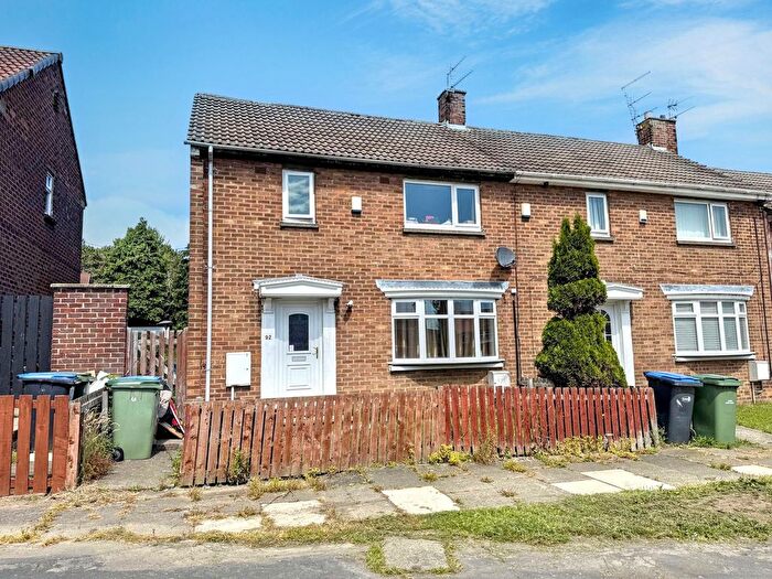 3 Bedroom Terraced House For Sale In Basingstoke Road, Peterlee, SR8