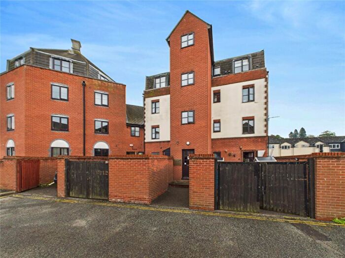 1 Bedroom Apartment For Sale In Maltings Wharf, Manningtree, CO11