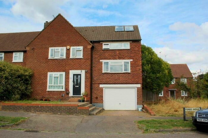 5 Bedroom Semi-Detached House To Rent In Forbes Avenue, Potters Bar, EN6
