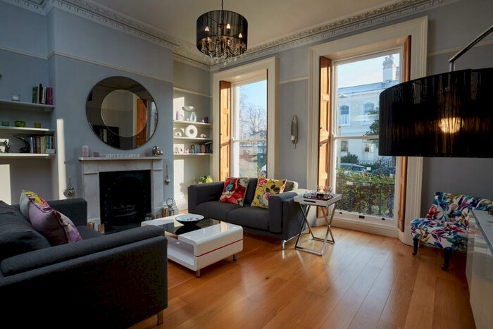 2 Bedroom Apartment To Rent In Sydenham Villas Road, GL52