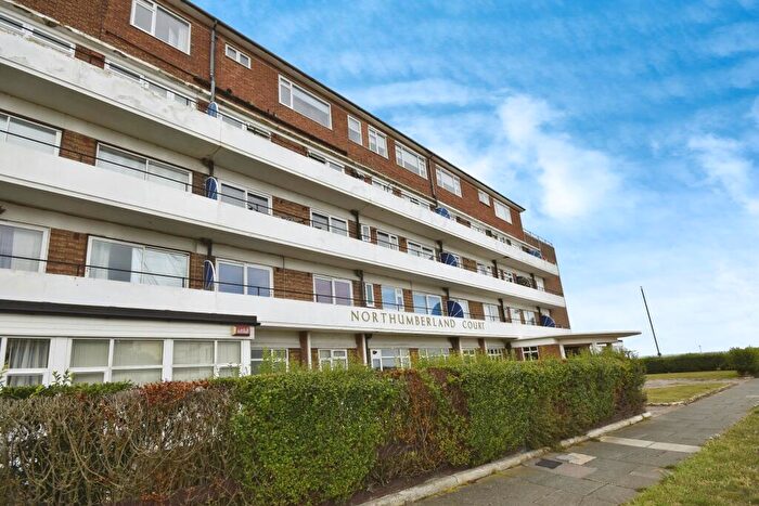 1 Bedroom Flat For Sale In Northumberland Avenue, Margate, CT9