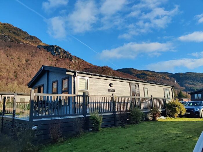 2 Bedroom Chalet For Sale In Loch Eck, Dunoon, PA23