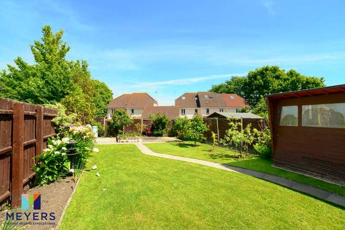 3 Bedroom Bungalow For Sale In Blandford Road, Hamworthy, Poole, BH15
