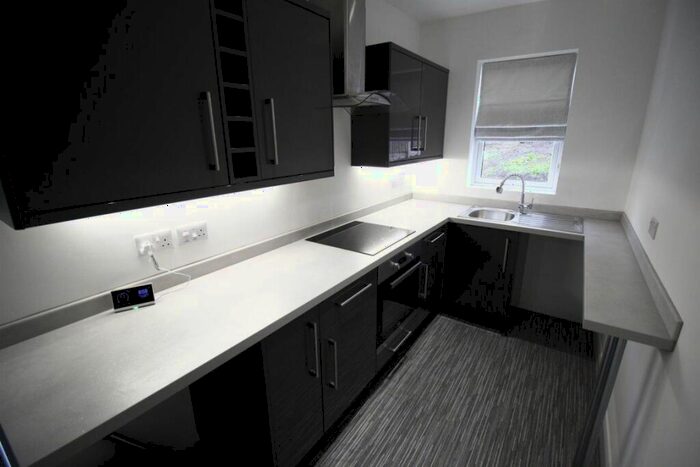 3 Bedroom House To Rent In Webster Street, DE1