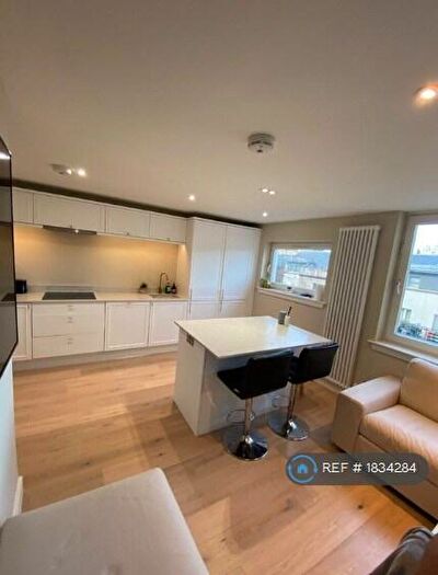 2 Bedroom Flat To Rent In Fettes Row, Edinburgh, EH3