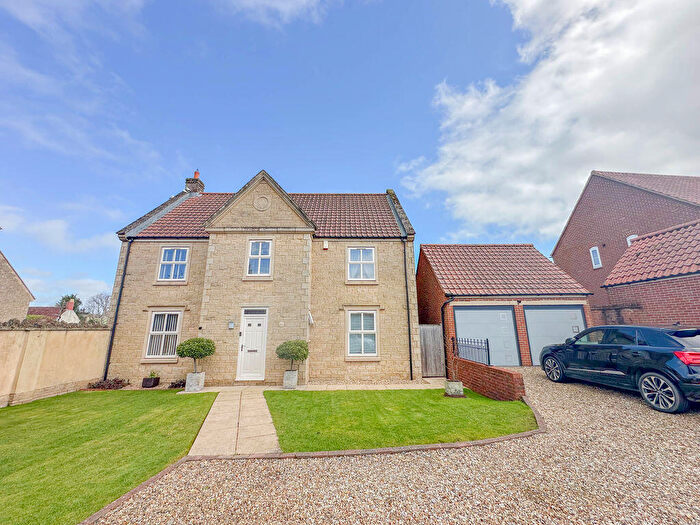 4 Bedroom Detached House For Sale In Henley Rise, Shepton Mallet, BA4