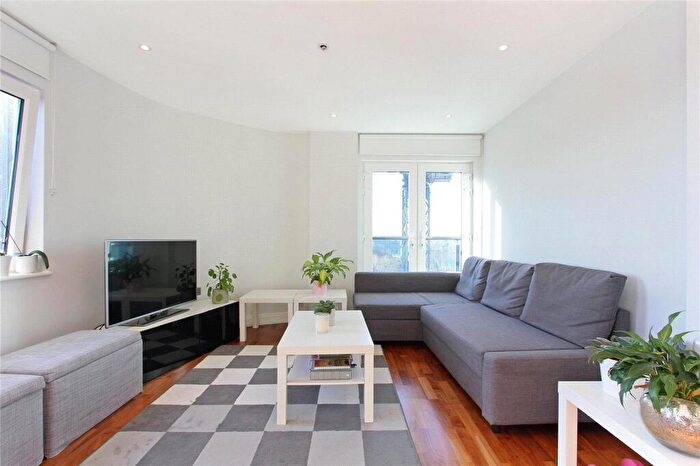 2 Bedroom Apartment For Sale In Holman Road, Battersea, London, SW11