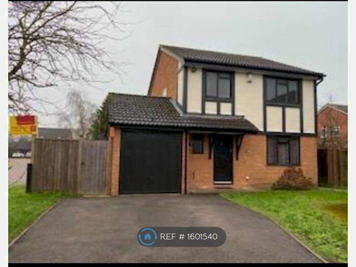 4 Bedroom Detached House To Rent In Egham, Egham, TW20