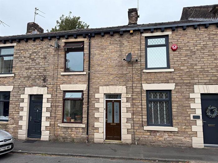 2 Bedroom Terraced House For Sale In Co-Operative Street, Oldham, OL4