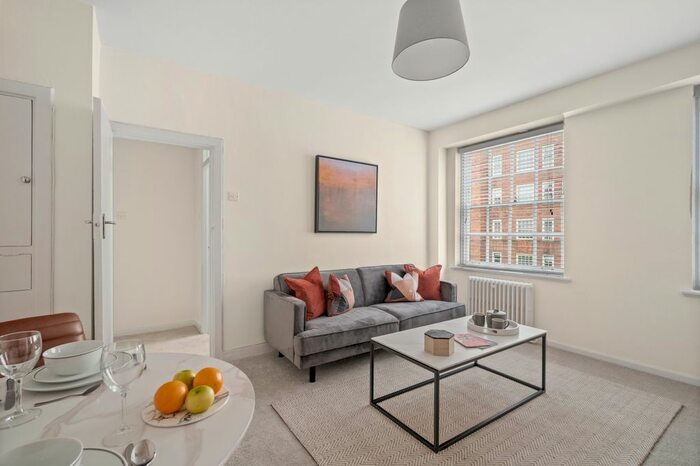 1 Bedroom Flat To Rent In Dolphin Square, London, SW1V