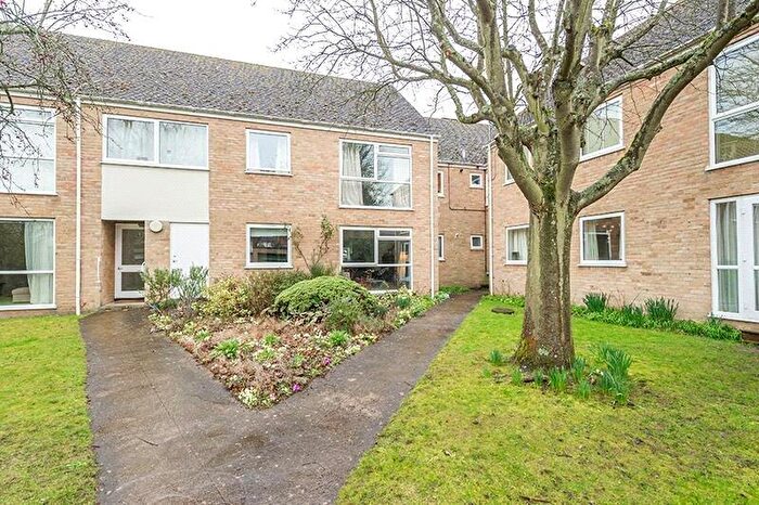 2 Bedroom Flat To Rent In Boundary Close, Woodstock, OX20