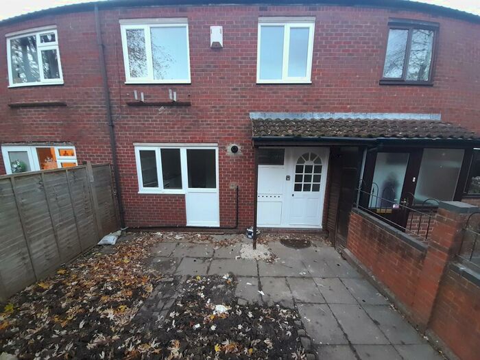 4 Bedroom House To Rent In Falcon Avenue, Springfield, Milton Keynes, MK6