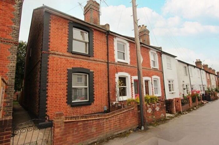 3 Bedroom Terraced House For Sale In George Road, Guildford, GU1