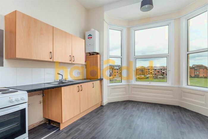 3 Bedroom Flat To Rent In Bright Crescent, Bridlington, YO15