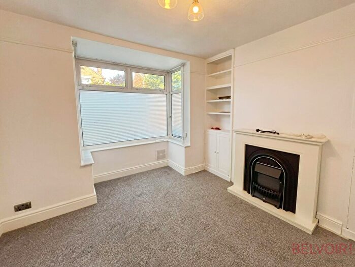 5 Bedroom Semi-Detached House To Rent In Newton Street, Newark, NG24
