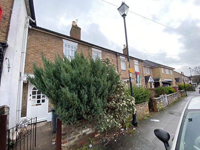 2 Bedroom House To Rent In Town Centre, SL1