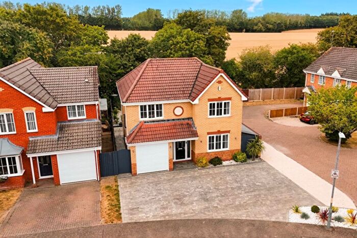 4 Bedroom Detached House For Sale In Waller Close, Norwich, NR7