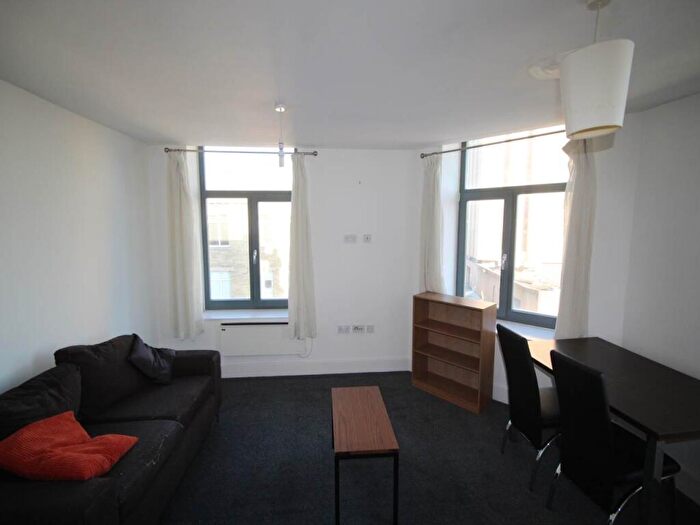 2 Bedroom Flat To Rent In Woolston Warehouse, Grattan Road, Bradford, BD1