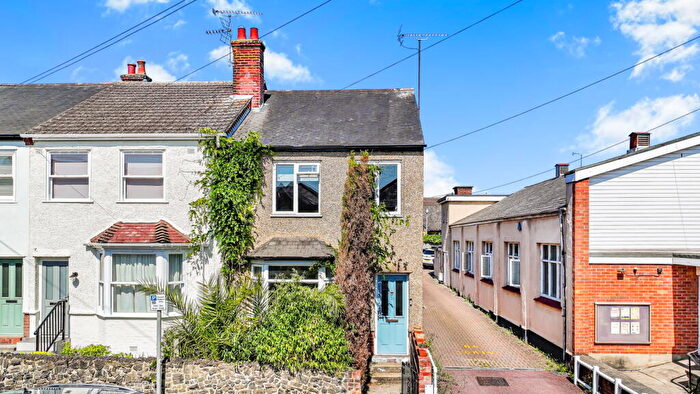 3 Bedroom End Of Terrace House For Sale In Mildmay Road, Chelmsford, CM2
