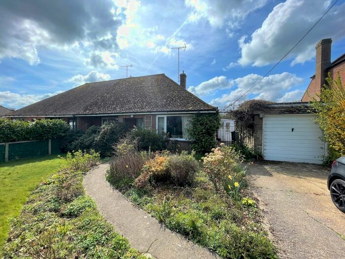 3 Bedroom Bungalow For Sale In Sissinghurst Road, Biddenden, Ashford, TN27
