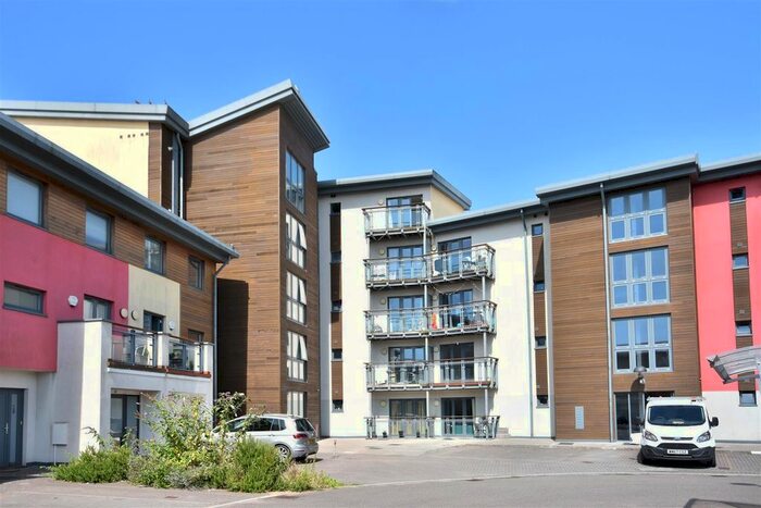 2 Bedroom Flat To Rent In Maritime Quarter, Swansea, SA1
