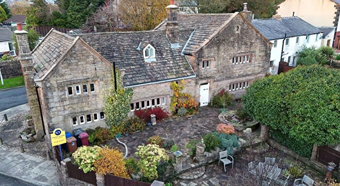 4 Bedroom Detached House For Sale In Bank Hey Lane South, Blackburn, BB1