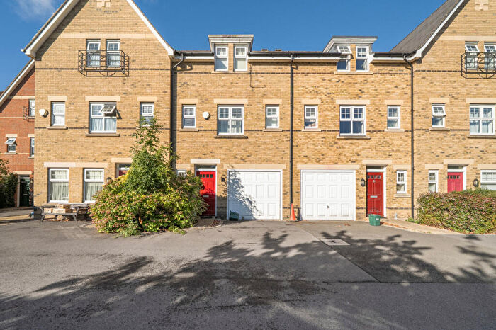 4 Bedroom Terraced House For Sale In Stone Meadow, Oxford, Oxfordshire, OX2
