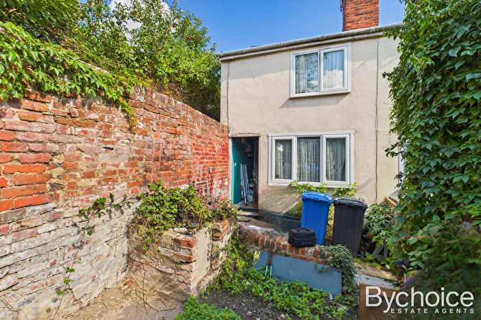 2 Bedroom End Of Terrace House For Sale In Medcalfe Terrace, East Street, Sudbury, Suffolk, CO10