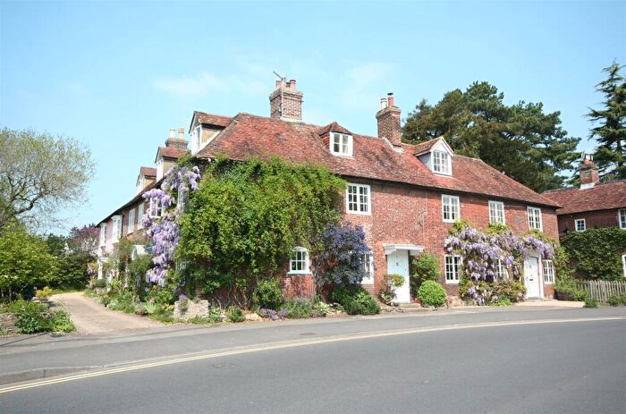 2 Bedroom Cottage For Sale In Mill Road, Salisbury, SP2