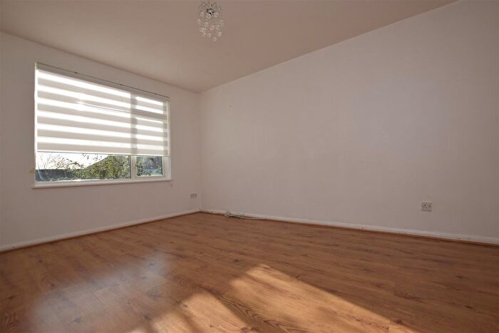 2 Bedroom End Of Terrace House To Rent In Seven Acre Close, St. Leonards-On-Sea, TN37