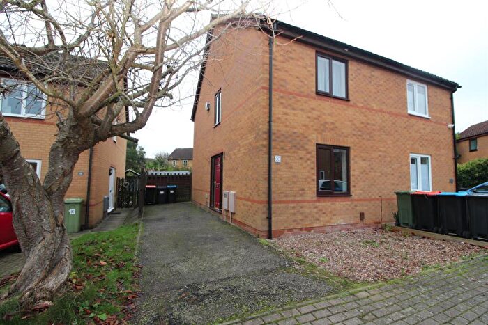 2 Bedroom Detached House To Rent In Combe Martin, Furzton, Milton Keynes, MK4