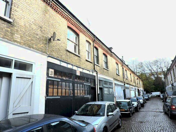 5 Bedroom Town House To Rent In Cambridge Grove, Hove, BN3