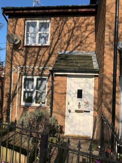 1 Bedroom End Of Terrace House To Rent In Fortune Walk, London, SE28