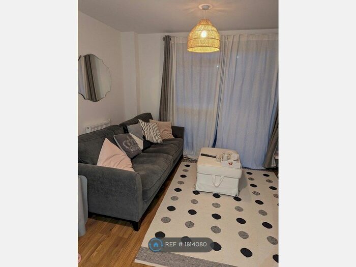 1 Bedroom Flat To Rent In Adenmore Road, London, SE6