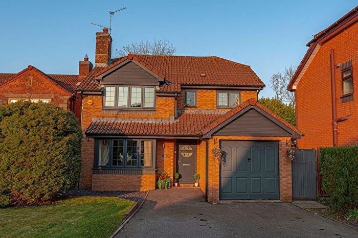 5 Bedroom Detached House For Sale In Llangorse Drive, Rogerstone, NP10