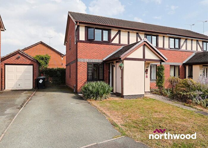 2 Bedroom Flat To Rent In Kestrel Drive, Coppenhall, Crewe, CW1