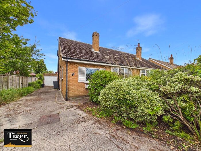 2 Bedroom Semi-Detached Bungalow For Sale In Hampshire Place, Blackpool, FY4