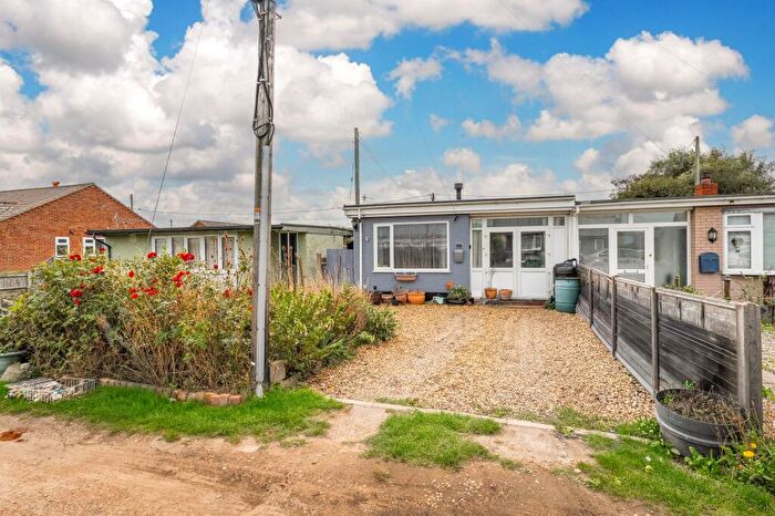 2 Bedroom Bungalow For Sale In Bush Estate, Eccles-On-Sea, NR12