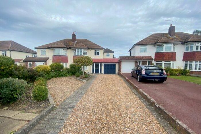 4 Bedroom Semi-Detached House To Rent In Hillcrest Road, Orpington, BR6