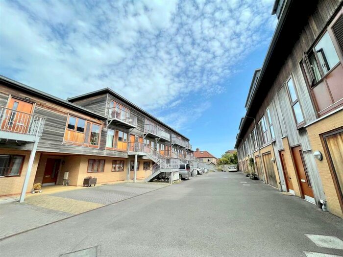1 Bedroom Mews To Rent In Wellesley Mews, Westbury On Trym, Bristol, BS10