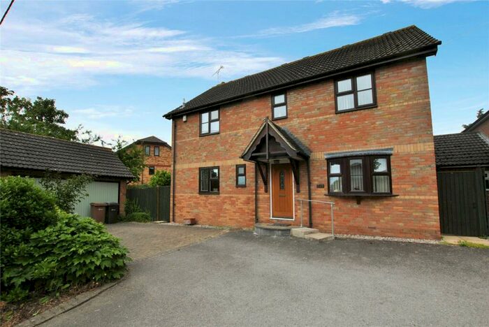 4 Bedroom Detached House To Rent In Chelmer Road, Chelmsford, Essex, CM2