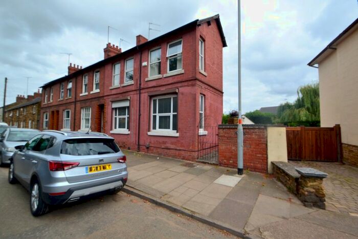 2 Bedroom Flat To Rent In Harborough Road, Kingsthorpe, Northampton, NN2