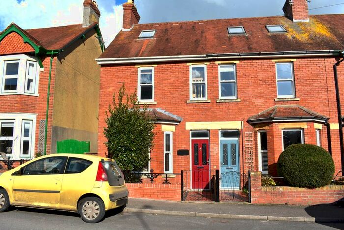 3 Bedroom End Of Terrace House To Rent In Sherborne, Dorset, DT9