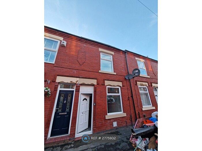 2 Bedroom Terraced House To Rent In Norway Street, Salford, M6