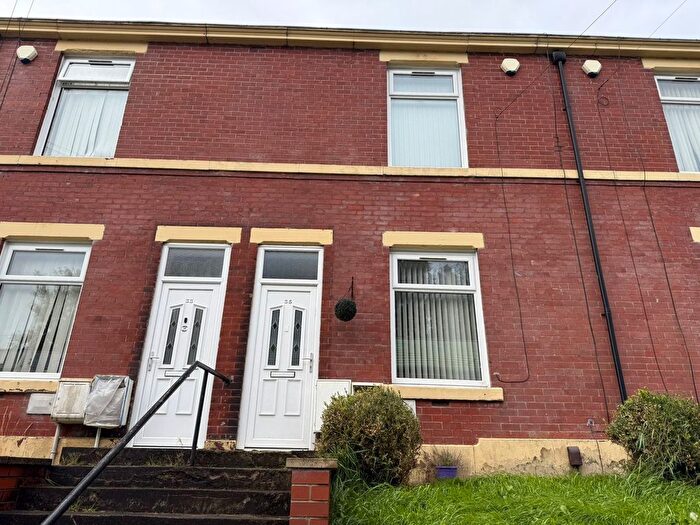 3 Bedroom Town House To Rent In James Street, Radcliffe, M26