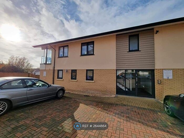 2 Bedroom Flat To Rent In Stonehouse Court, Stanground, Peterborough, PE2